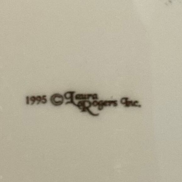 Laura Rogers Terrier Dog Mug Soft Coated Wheaten, Coffee Cup Ceramic Stein 20 oz - Picture 4 of 5